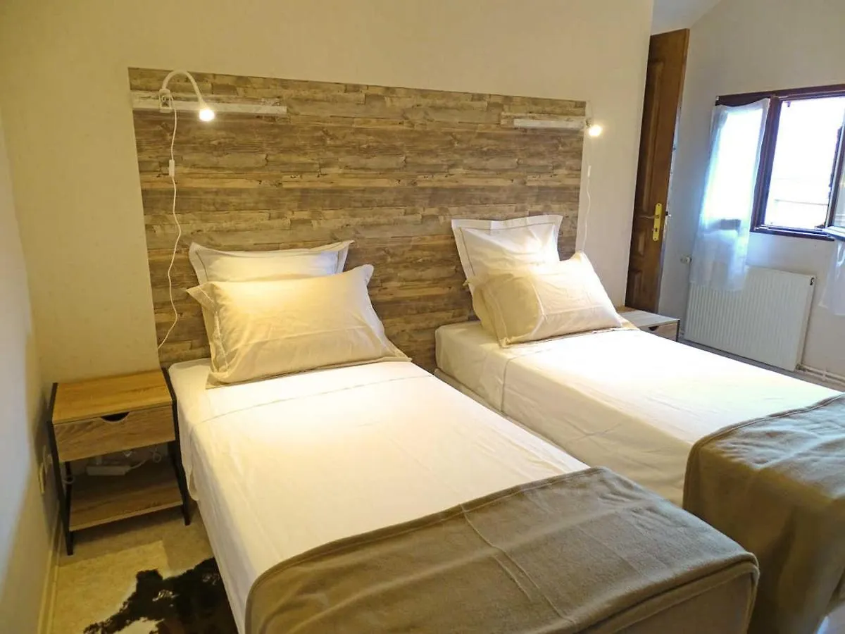 Gite Cosy Avec Spa, Grand Jardin, Proche De La Riviere Sioule - Ideal Pour Famille Et Relaxation - Fr-1-489-342 Saint-Bonnet-de-Rochefort Holiday home